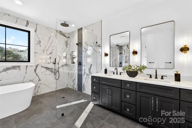 $899,000 | 16315 Riverpointe Drive, Charlotte, NC 28278