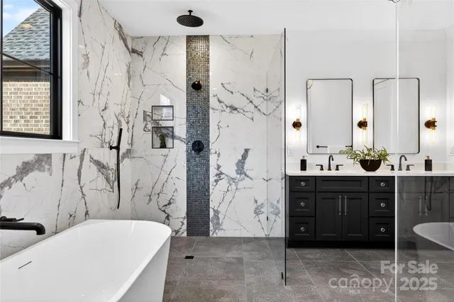 $899,000 | 16315 Riverpointe Drive, Charlotte, NC 28278