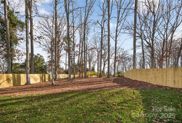 $899,000 | 16315 Riverpointe Drive, Charlotte, NC 28278