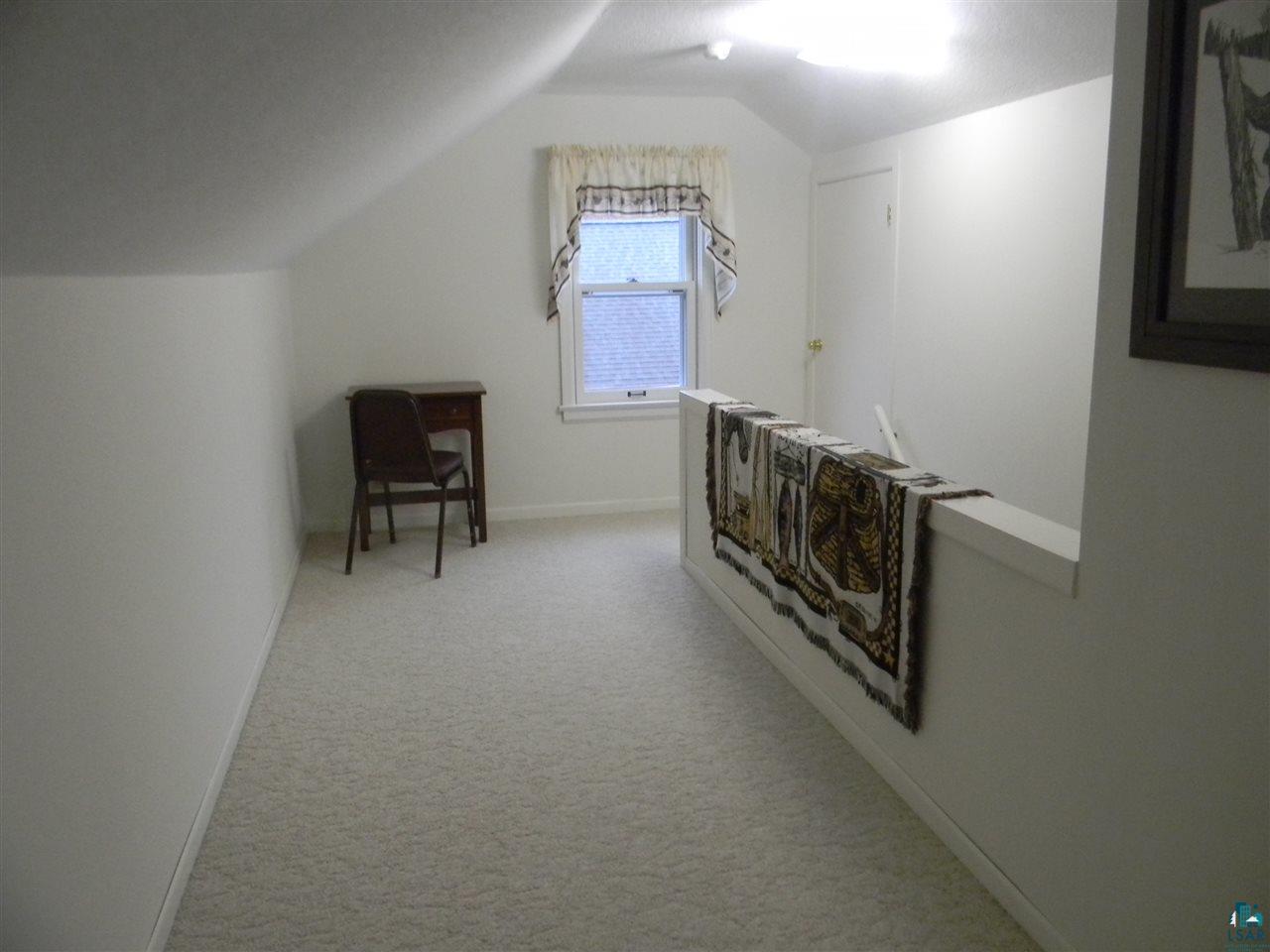 3051 Hutchinson Road Duluth, MN 55811 - Photo 11 of 19 Bedroom sitting area