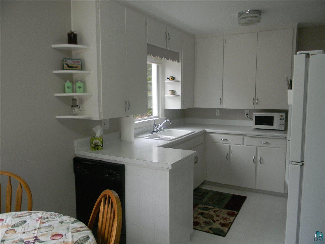 3051 Hutchinson Road Duluth, MN 55811 - Photo 6 of 19 Kitchen