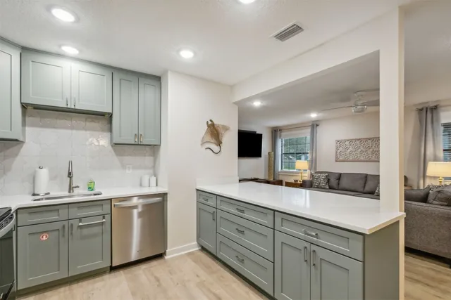 $3,500 | 1504 Leon Street, Fernandina Beach, FL 32034