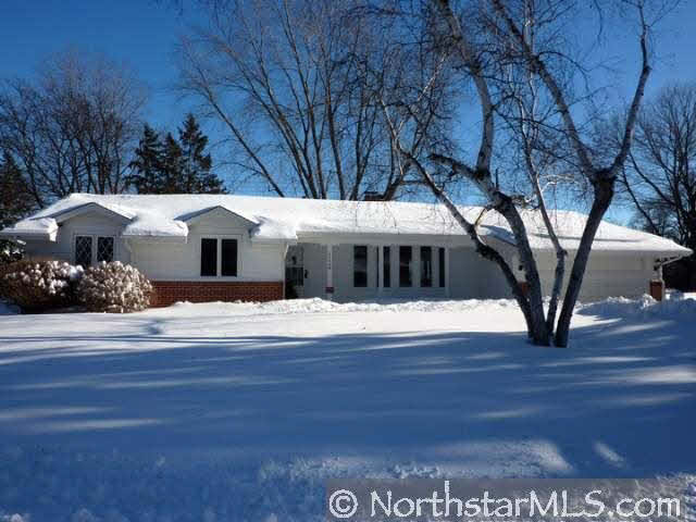 2300 Vale Crest Road Golden Valley, MN 55422 - Photo 10 of 10 Gallery Image 10