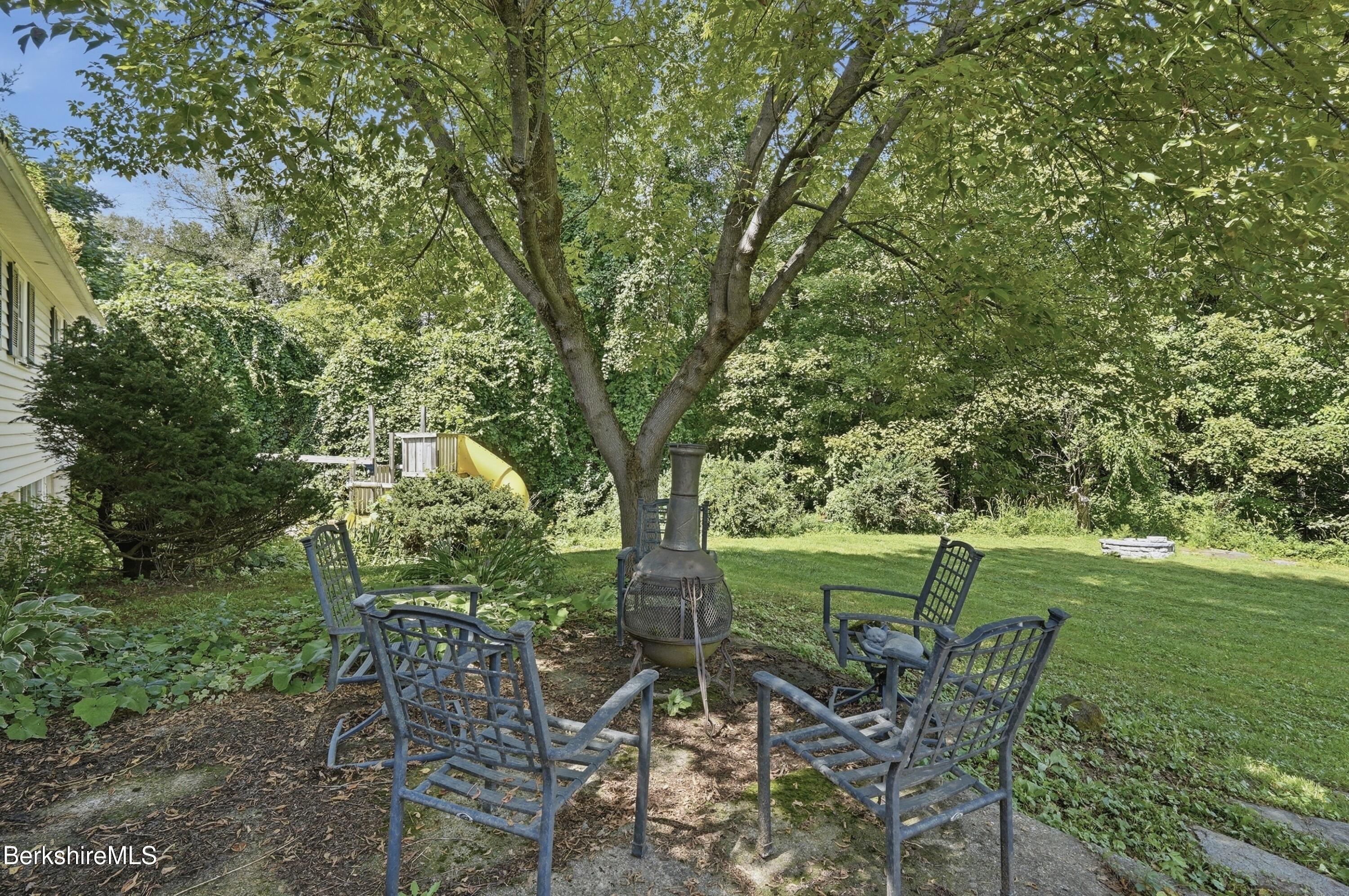 422 Barker Road Pittsfield, MA 01201 - Photo 41 of 44 Patio