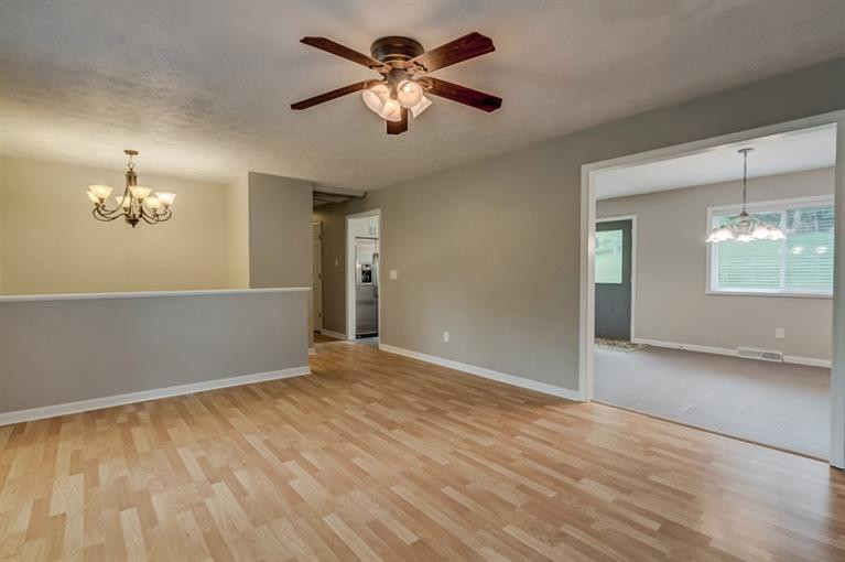 817 Dudley Road Fort Mitchell, KY 41017 - Photo 2 of 19