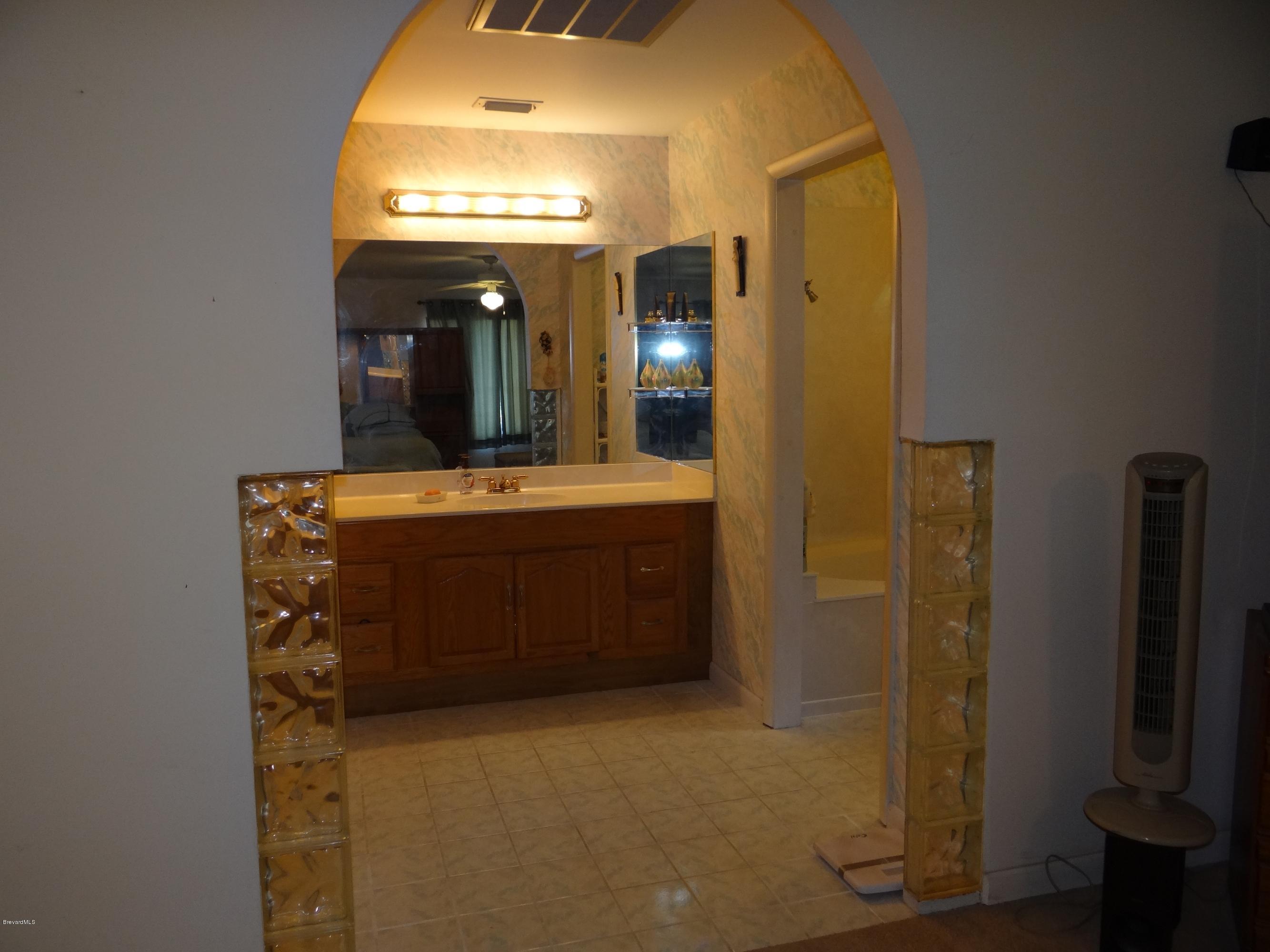 150 Richards Road Melbourne Beach, FL 32951 - Photo 15 of 29 Master Bath 2