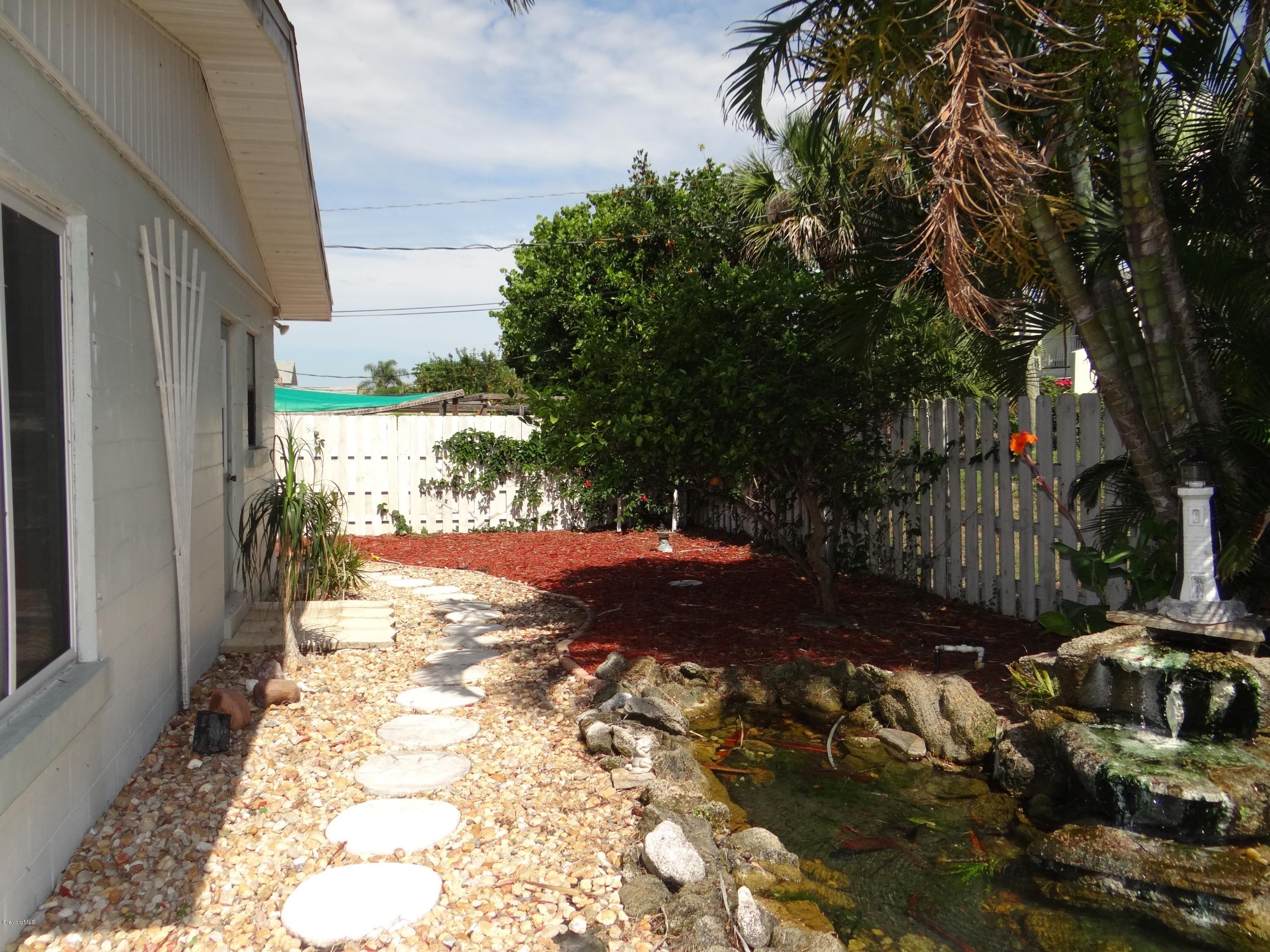 150 Richards Road Melbourne Beach, FL 32951 - Photo 21 of 29 Low Maintenance yard