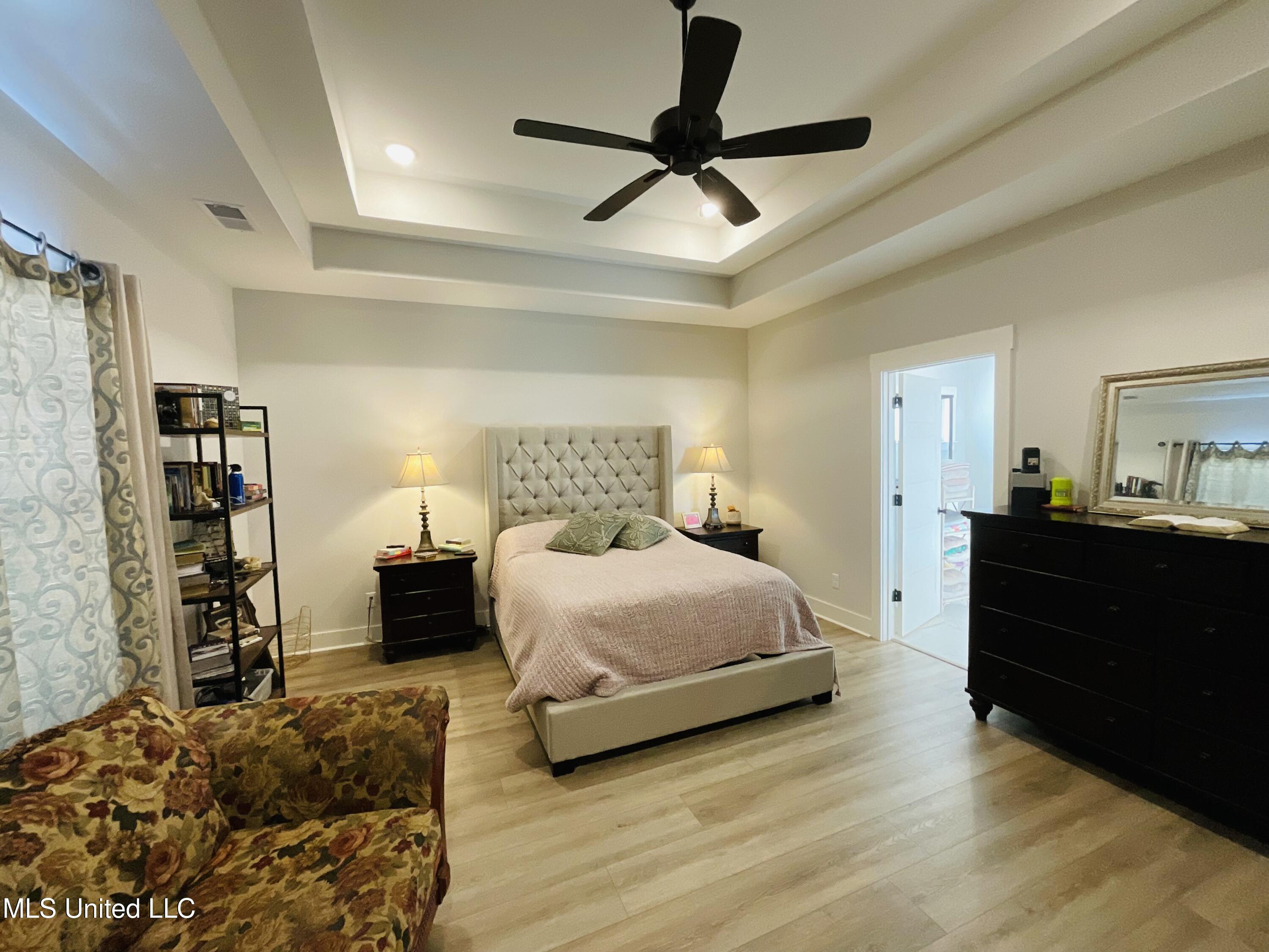 1411 Clair Circle South Hernando, MS 38632 - Photo 12 of 21 IMG_1627