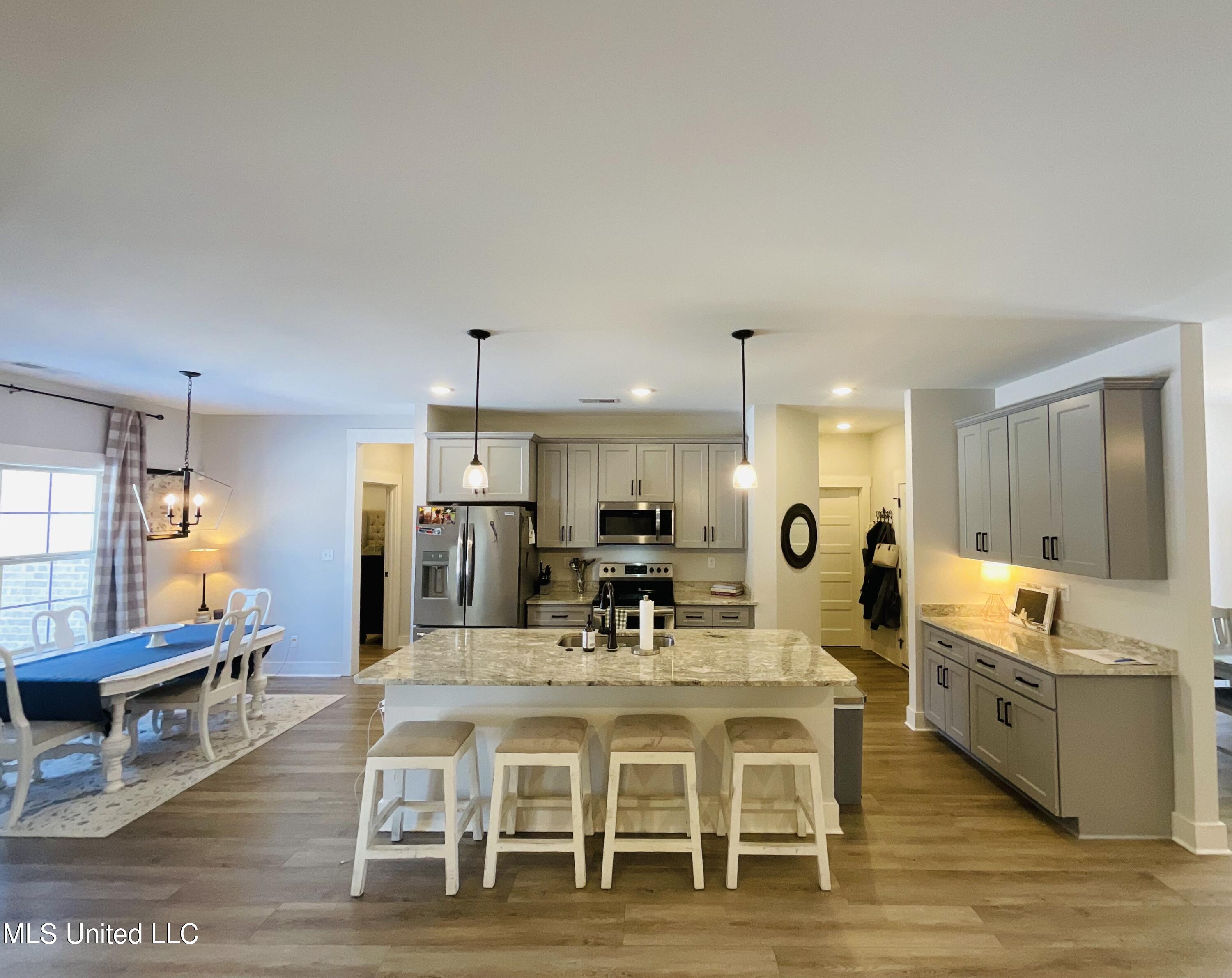 1411 Clair Circle South Hernando, MS 38632 - Photo 7 of 21 IMG_1624