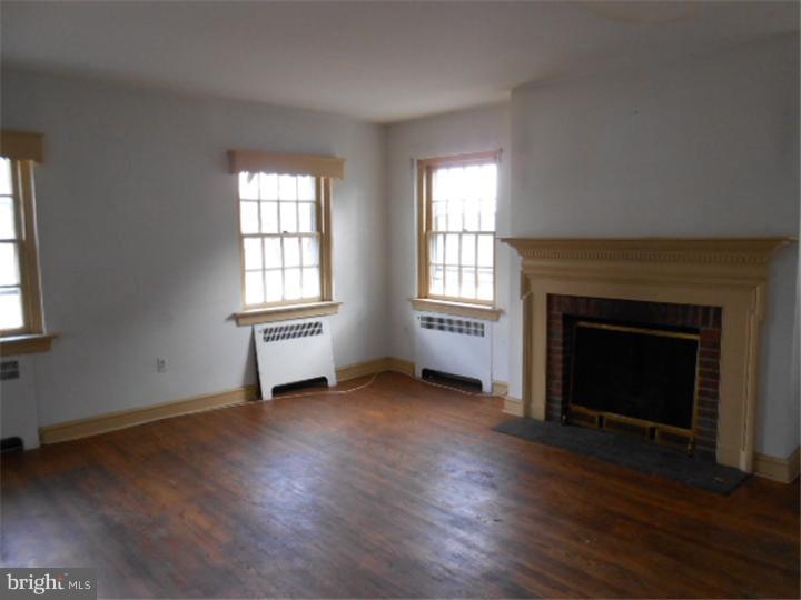 544 Broadview Road Upper Darby, PA 19082 - Photo 17 of 19