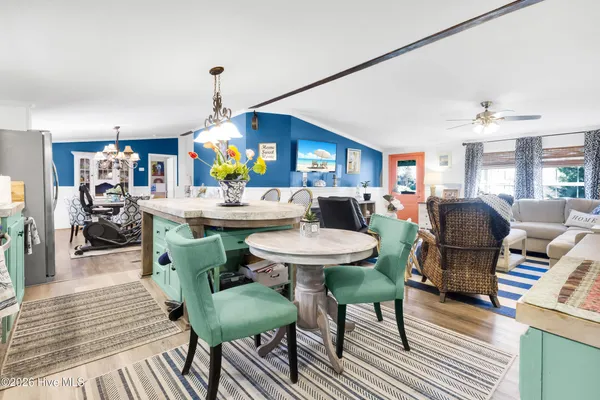 $300,000 | 1873 State Rte 101, Beaufort, NC 28516