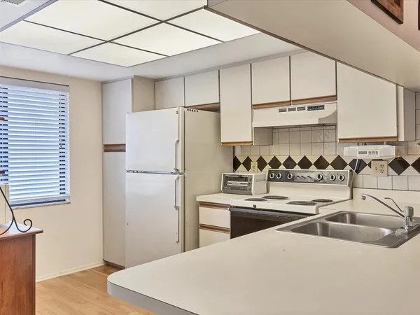 $1,900 | 7794 Eagle Creek Drive, Unit 7794, Sarasota, FL 34243