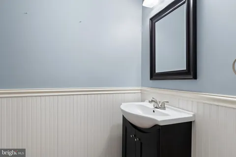 $679,000 | 820 Plumtry Drive, West Chester, PA 19382