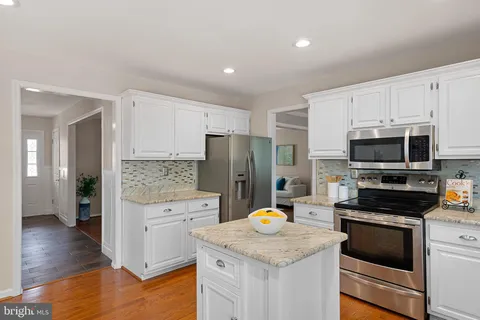 $679,000 | 820 Plumtry Drive, West Chester, PA 19382