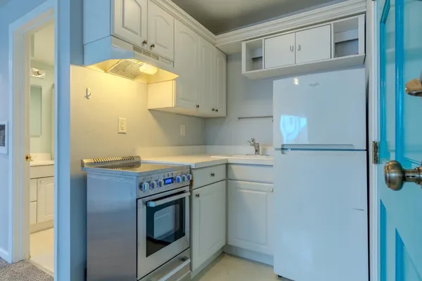 $2,200 | 1279 Alicante Drive, Unit DOWNSTAIRS, Pacifica, CA 94044