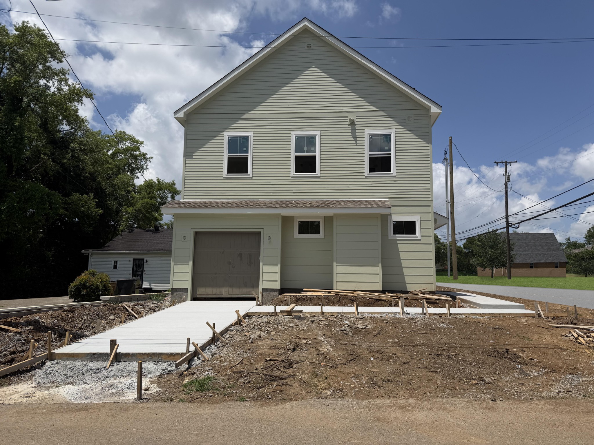 311 Whitsett Road Nashville, TN 37210 - Photo 2 of 5