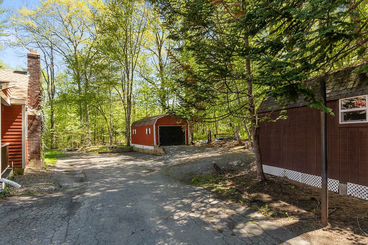 5 Coventry Road Atkinson, NH 03811 - Photo 28 of 36
