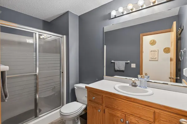 $400,000 | 2047 123rd Avenue Northwest, Coon Rapids, MN 55448