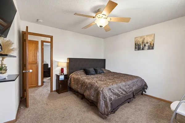 $400,000 | 2047 123rd Avenue Northwest, Coon Rapids, MN 55448