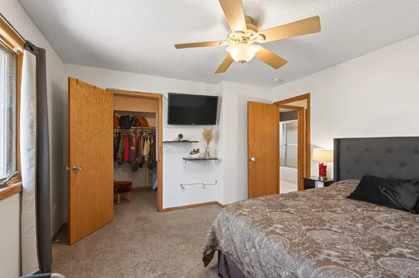 $400,000 | 2047 123rd Avenue Northwest, Coon Rapids, MN 55448