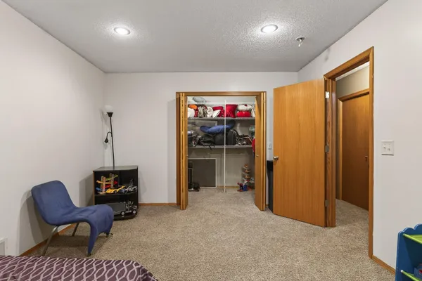 $400,000 | 2047 123rd Avenue Northwest, Coon Rapids, MN 55448