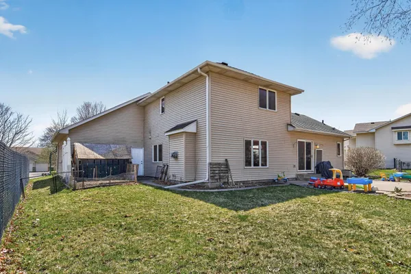 $400,000 | 2047 123rd Avenue Northwest, Coon Rapids, MN 55448