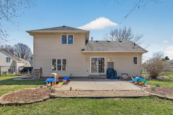 $400,000 | 2047 123rd Avenue Northwest, Coon Rapids, MN 55448