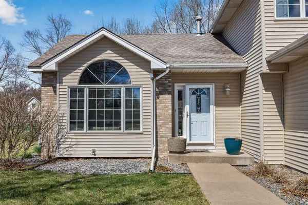 $400,000 | 2047 123rd Avenue Northwest, Coon Rapids, MN 55448