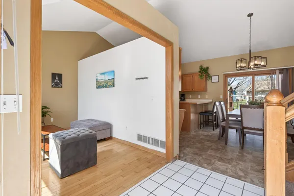 $400,000 | 2047 123rd Avenue Northwest, Coon Rapids, MN 55448