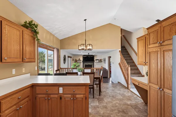 $400,000 | 2047 123rd Avenue Northwest, Coon Rapids, MN 55448