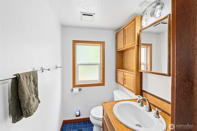 a view of a storage & utility room