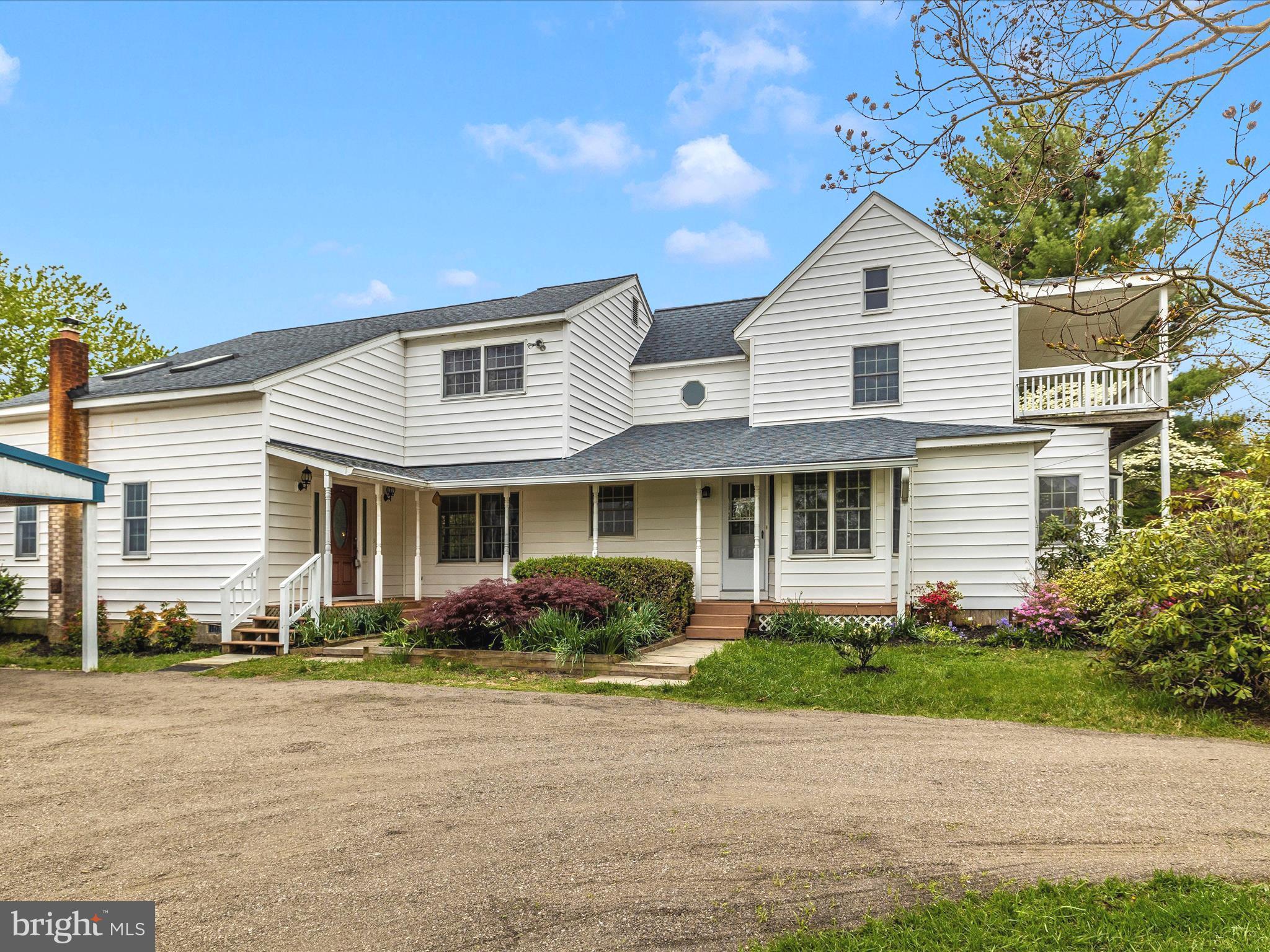 15920 Barnesville Road Boyds, MD 20841 - Photo 1 of 57 a front view of house with yard