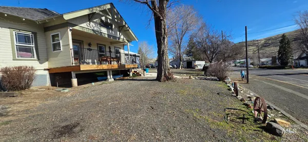 $289,000 | 1673 Main Street, Pomeroy, WA 99347