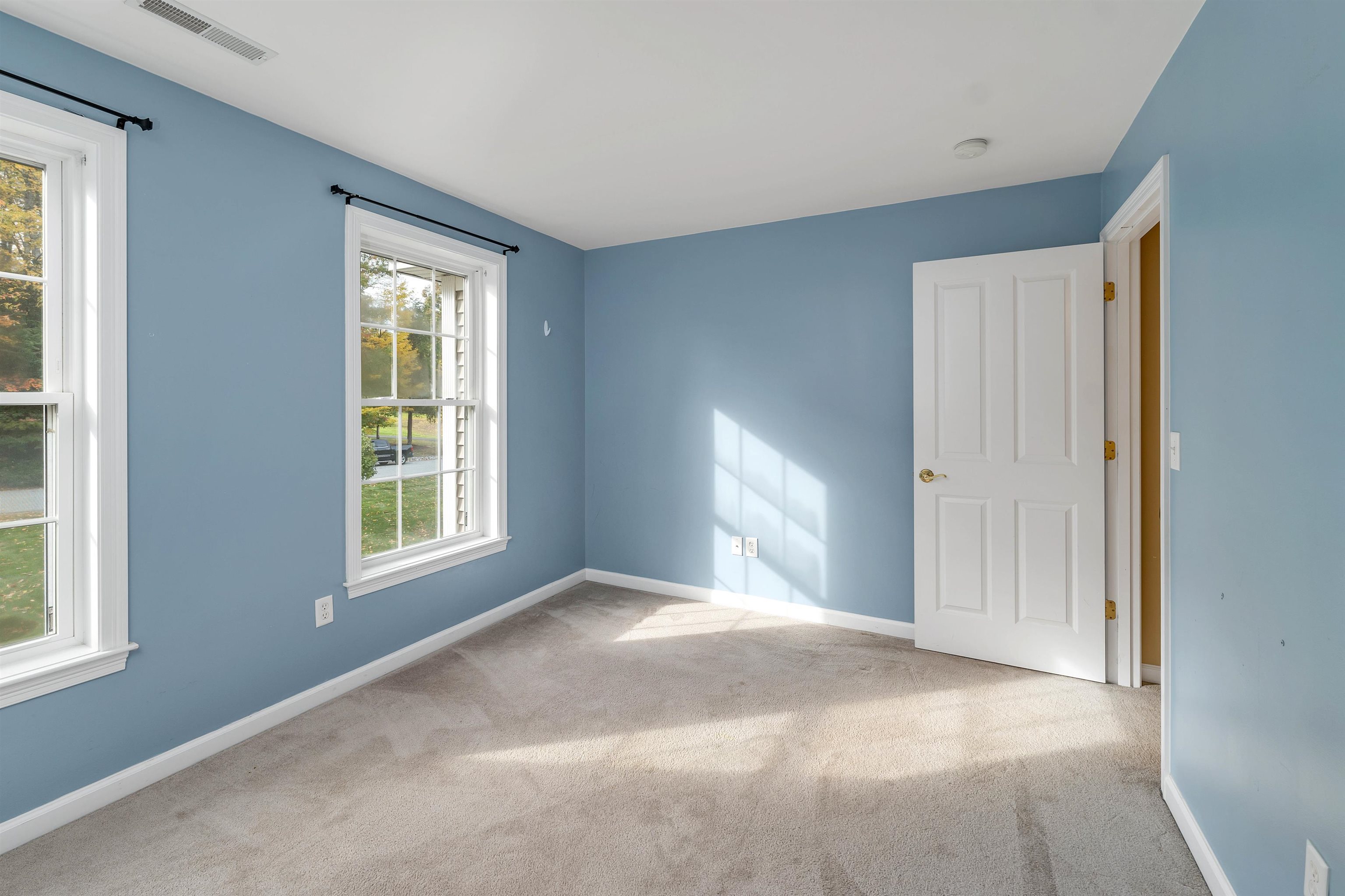 37 Pondfield Road Bedford, NH 03110 - Photo 34 of 59