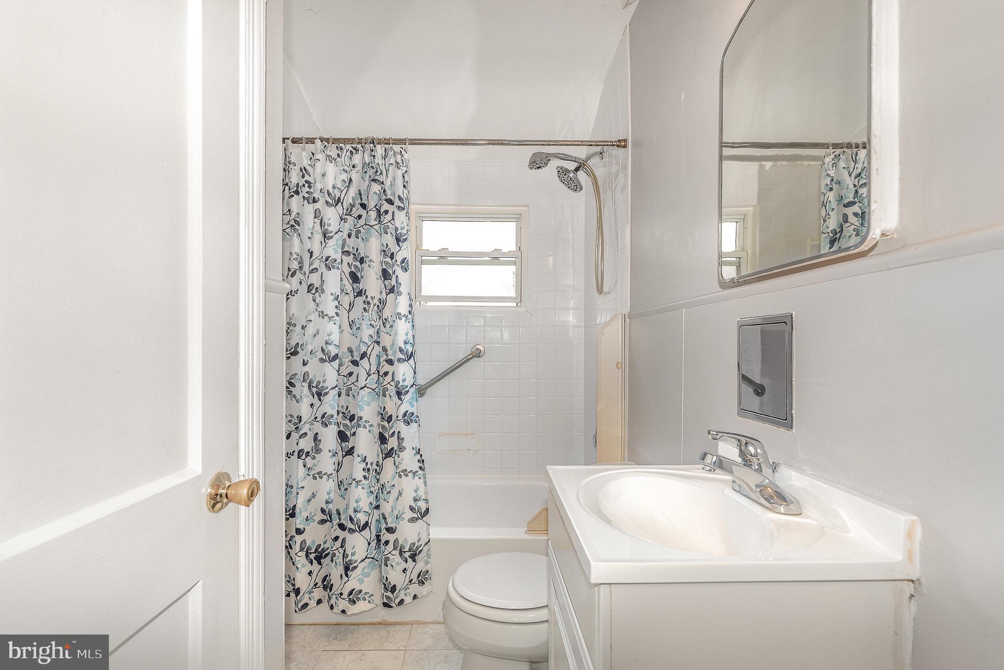 153 Bennett Road Essex, MD 21221 - Photo 10 of 15 Gallery Image 10