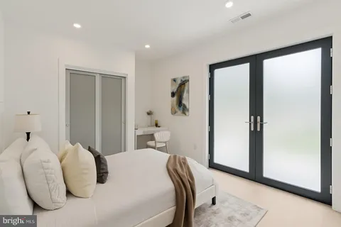 $1,998,000 | 3 Alden Lane, Chevy Chase, MD 20815