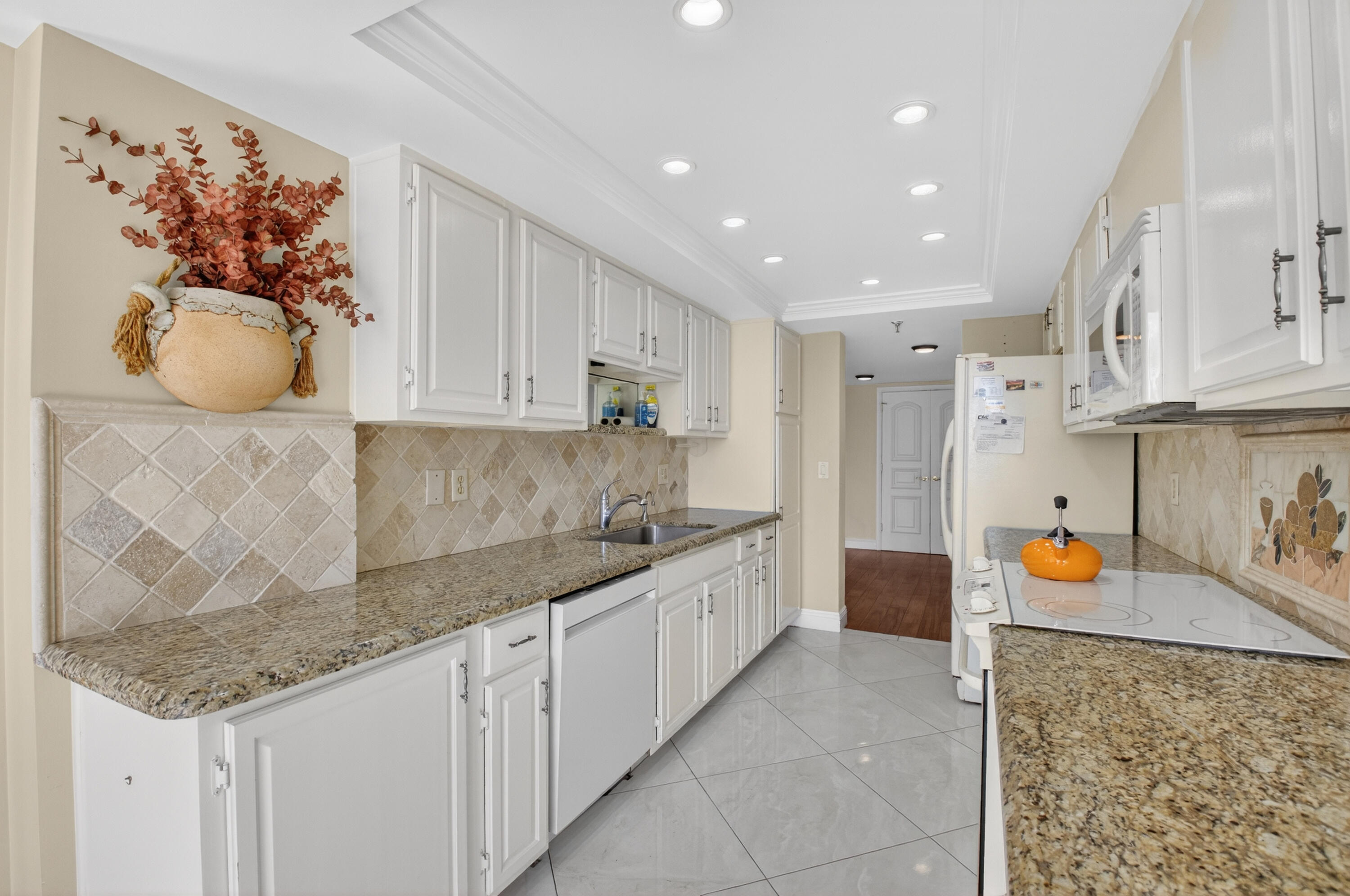 20110 Boca W Drive, Unit 234 Boca Raton, FL 33434 - Photo 17 of 80 DSC_9366