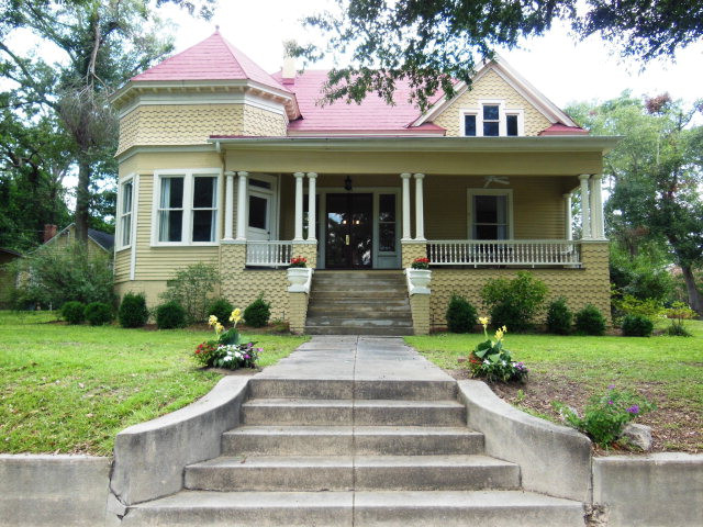 1303 Hickman Road Augusta, GA 30904 - Photo 1 of 1 Main View