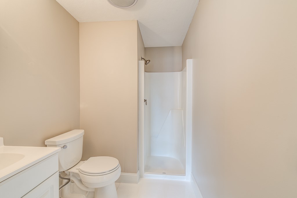 555 Diamond Hill Road, Unit 202 Woonsocket, RI 02895 - Photo 13 of 20 Gallery Image 13