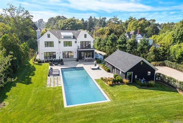 $8,595,000 | 276 North Main Street, Southampton, NY 11968