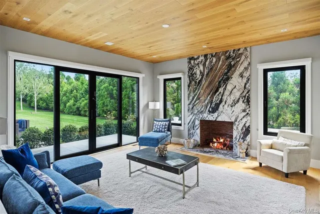 $8,595,000 | 276 North Main Street, Southampton, NY 11968