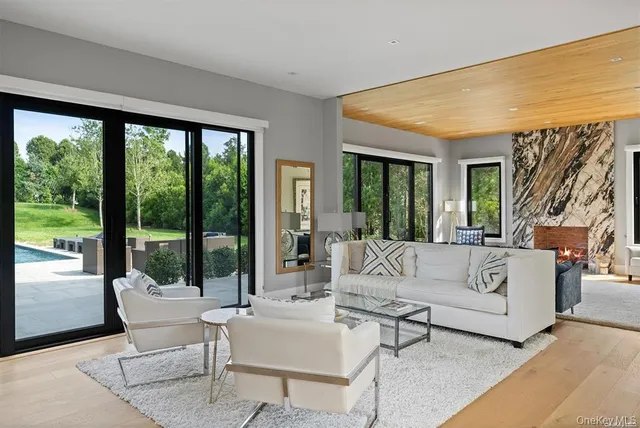 $8,595,000 | 276 North Main Street, Southampton, NY 11968