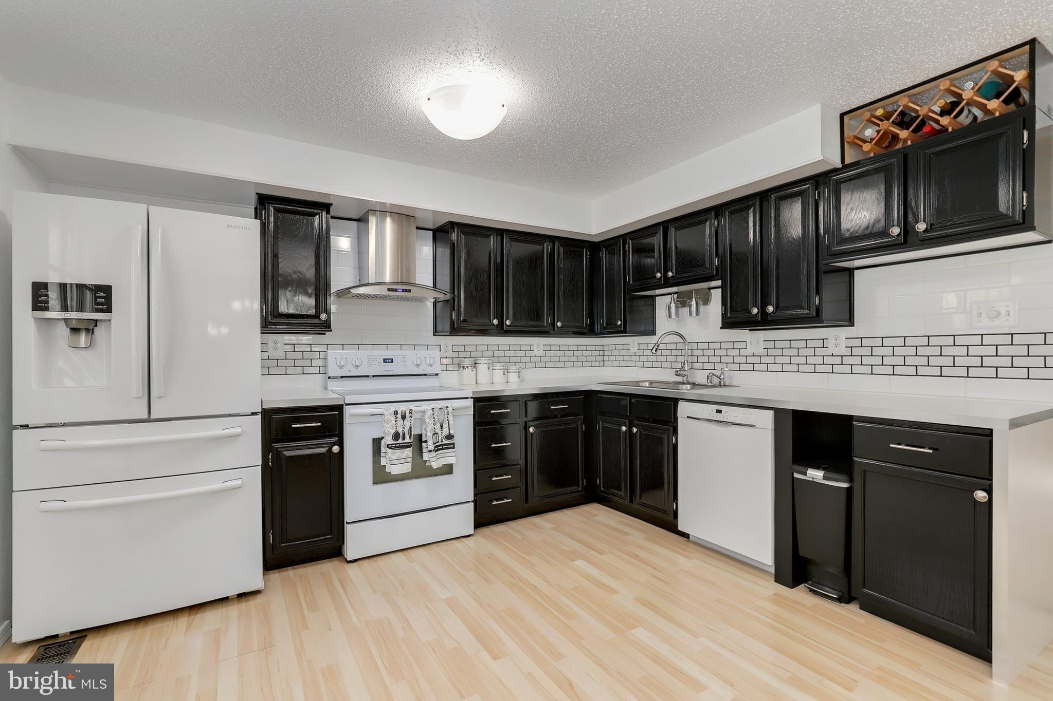 5820 Canvasback Road Burke, VA 22015 - Photo 16 of 52 Gallery Image 16