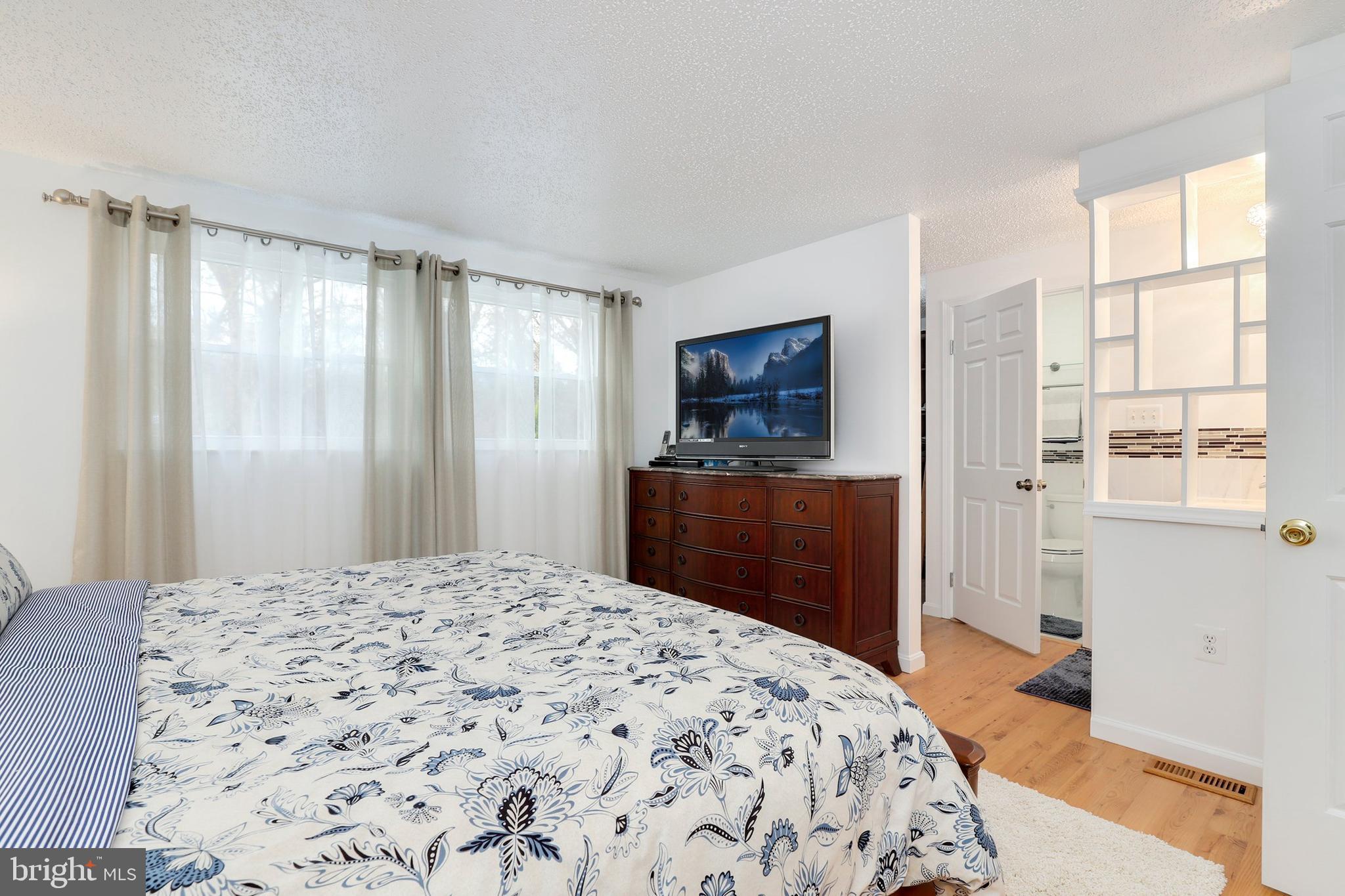 5820 Canvasback Road Burke, VA 22015 - Photo 22 of 52 Gallery Image 22