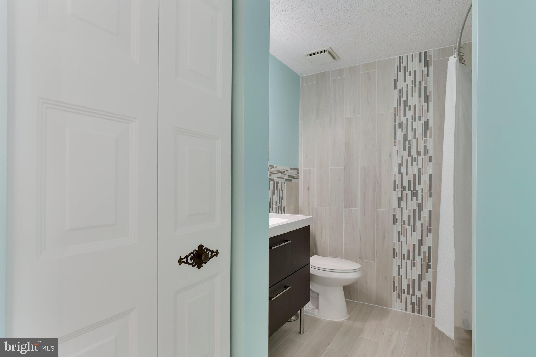 5820 Canvasback Road Burke, VA 22015 - Photo 34 of 52 Gallery Image 34
