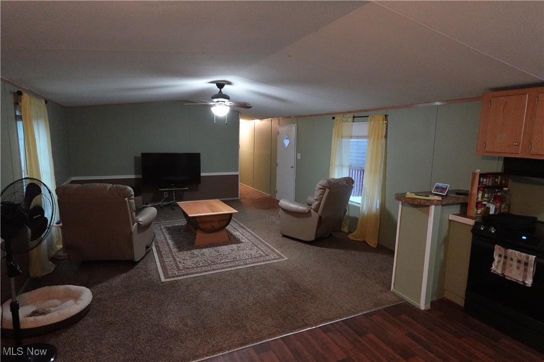 383 Stinson Road Chloe, WV 25235 - Photo 11 of 50