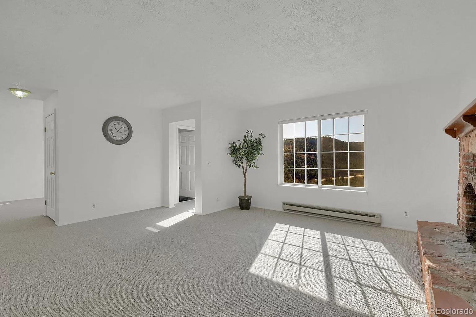 2125 Roca Roja Circle Colorado Springs, CO 80926 - Photo 13 of 32