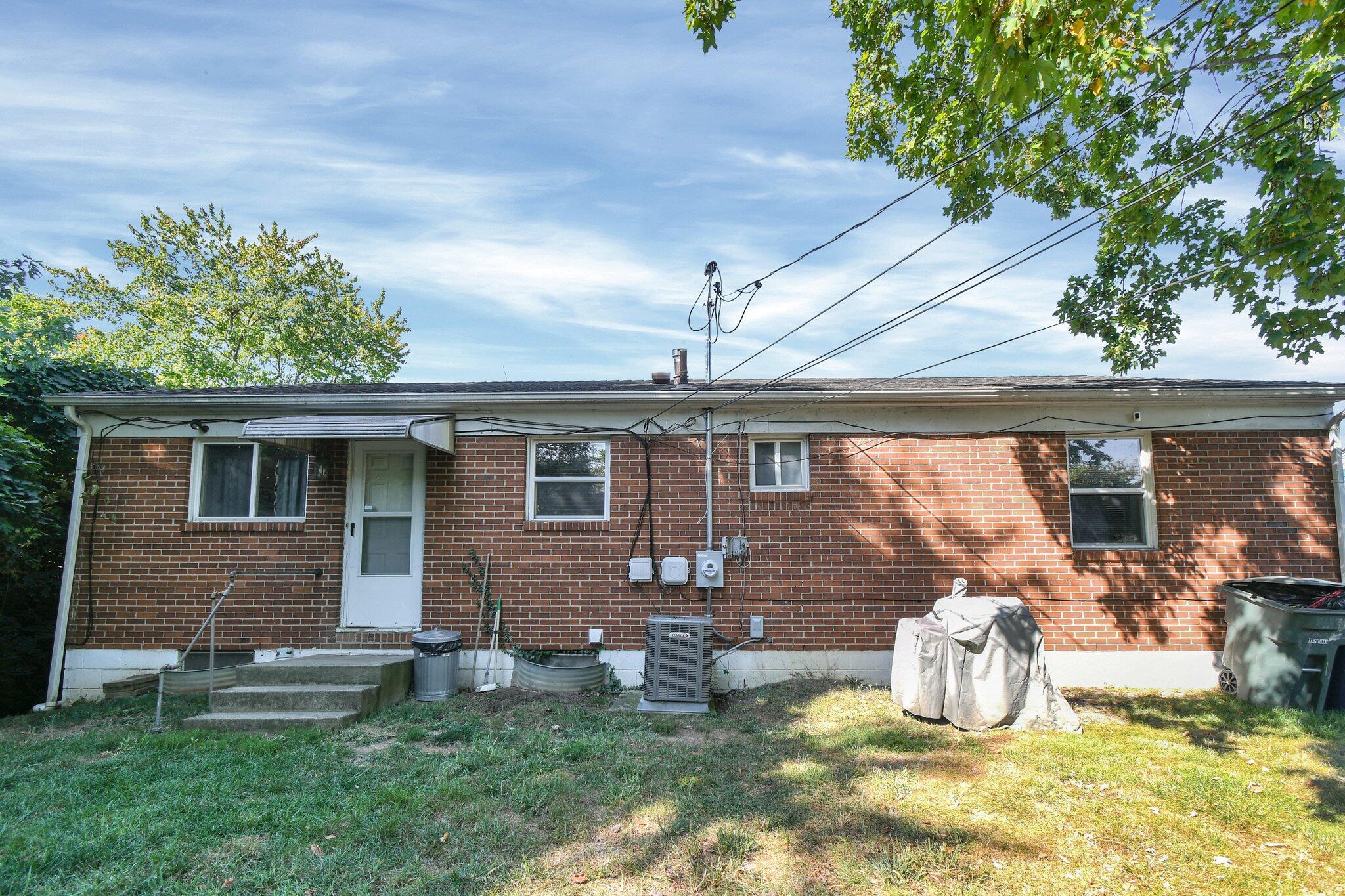 5430 Roche Drive Columbus, OH 43229 - Photo 22 of 24 25-web-or-mls-5430-roche-dr