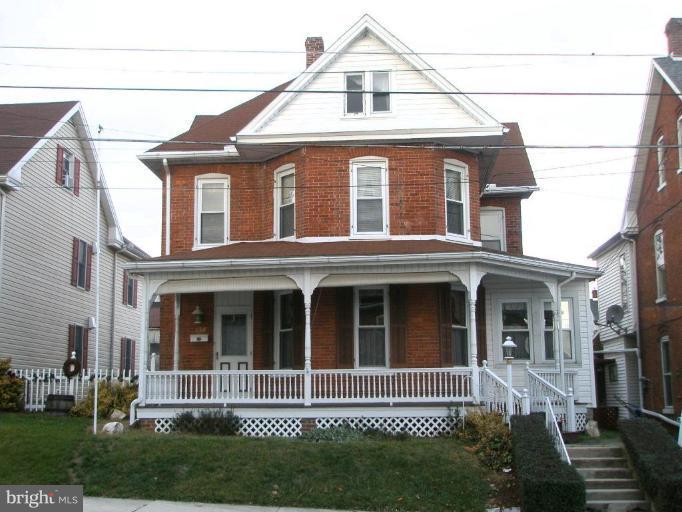 134 Ridge Avenue Waynesboro, PA 17268 - Photo 1 of 21 Exterior (Main)