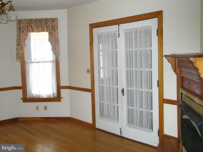 134 Ridge Avenue Waynesboro, PA 17268 - Photo 11 of 21 Living Room #2